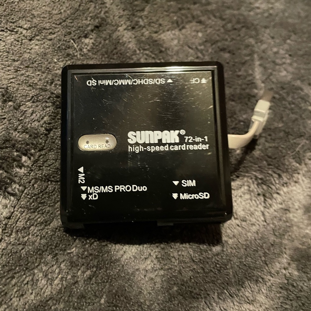 Black High-Speed Card Reader